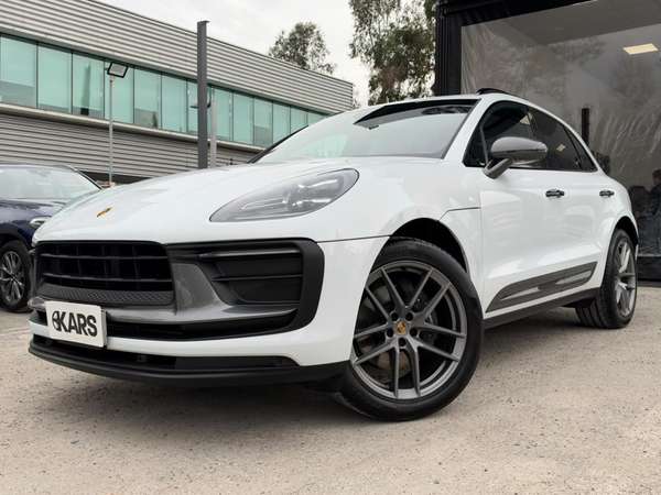 PORSCHE MACAN T 2025