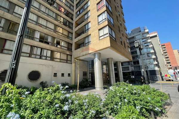 Departamento en venta – cerca metro santa lucia