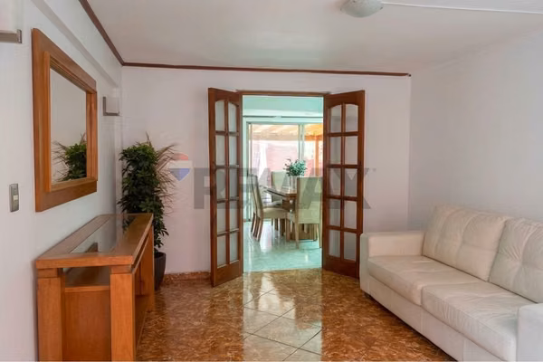 Casa 6d/3b quinta normal metro blanqueado