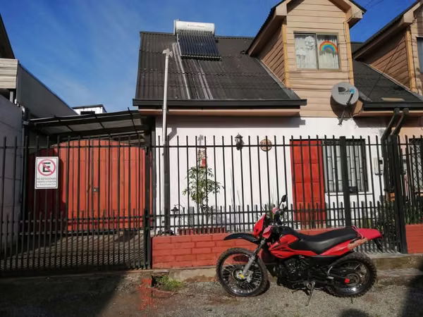Casa de 2 pisos, 3 dormitorios, Villa Bicentenario, Talca