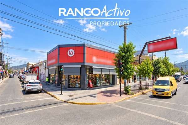Céntrico local comercial en arriendo en San Fernando