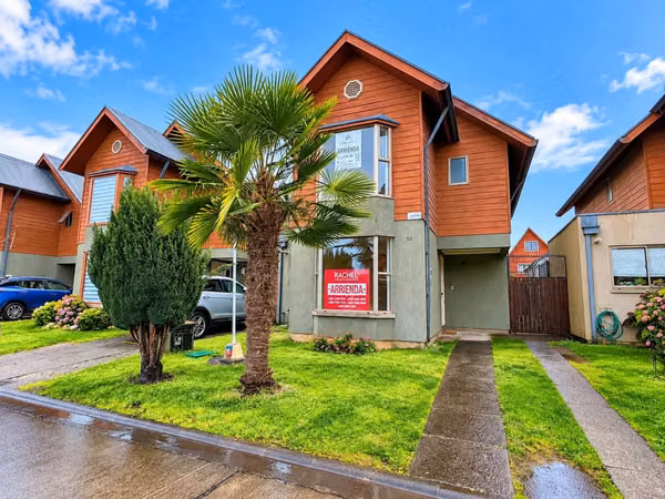 SE ARRIENDA IMPECABLE CASA EN CONDOMINIO ALTOS DEL MAIPO