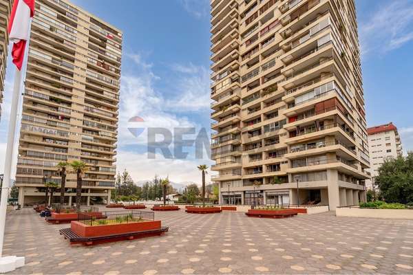 Venta departamento torres de apoquindo  las condes