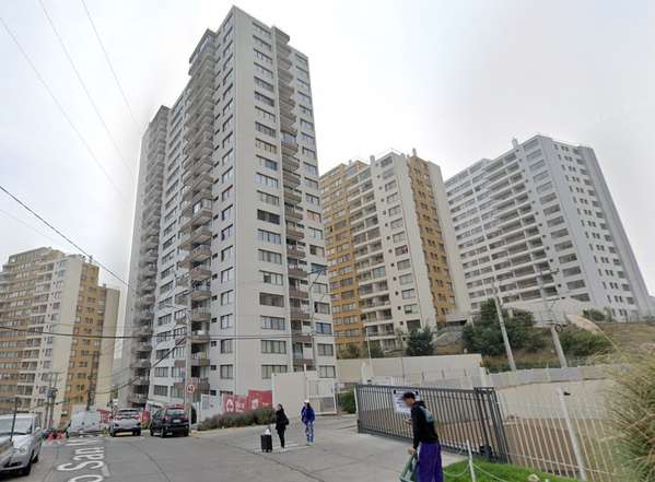 490.000 ARRIENDO DEPTO. GRANDE AMOBLADO 3D 2B