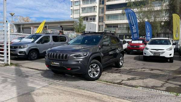 JEEP CHEROKEE 3.2 TRAILHAWK 4X4 AT 5P (2019)