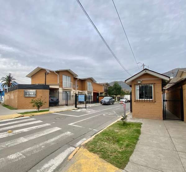¡Vive en Calera! Casa 5D/2B en Condominio Los Carr