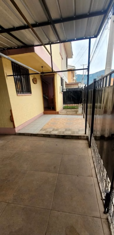 Casa dos pisos a la venta Machalí Villa Arturo Prat Rancagua