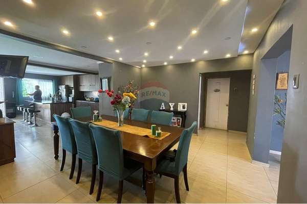 Increible casa en arriendo la florida.