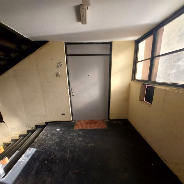 Se arrienda departamento 2 dormitorios 1 baño c/estacionamiento
