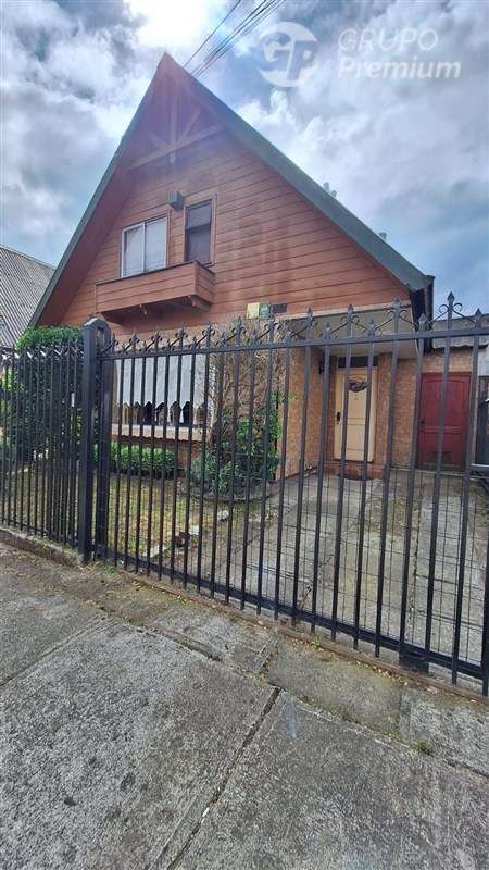 Amplia Casa en venta de 4D, 3B, 1E en Temuco