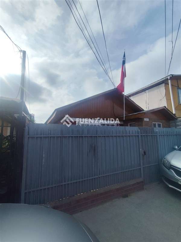 Casa en venta de 4 dorm. en Maipú