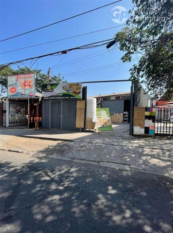 Casa en venta de 3 dorm. en Pudahuel