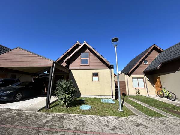SE VENDE HERMOSA CASA HACIENDA LAS CRUCES