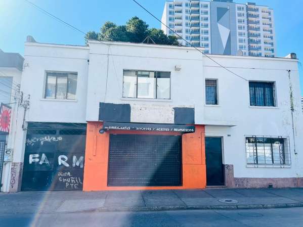 Ideal Construcción de un Edificio en el Corazón -