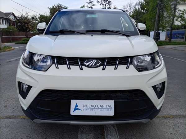 MAHINDRA KUV100 1.2 ELITE 4X2 MT 2022