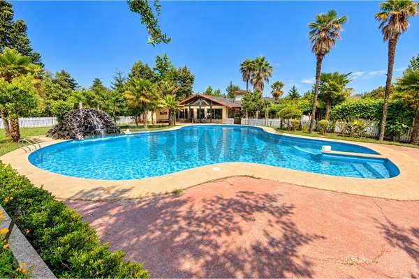 Exclusiva residencia en coihueco | 8d | 9b