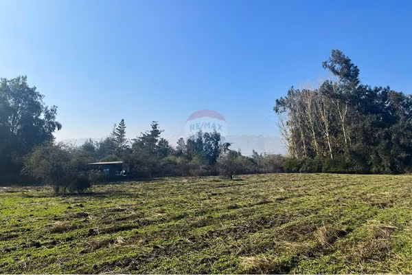 Exclusivo terreno en condominio chicureo
