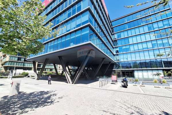Moderna oficina de 50m2 en la dehesa