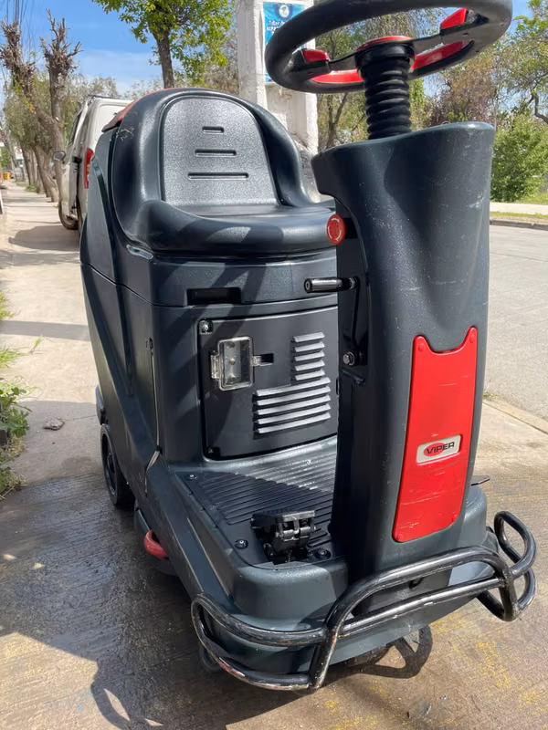 Vaculadora hombre Abordo Viper