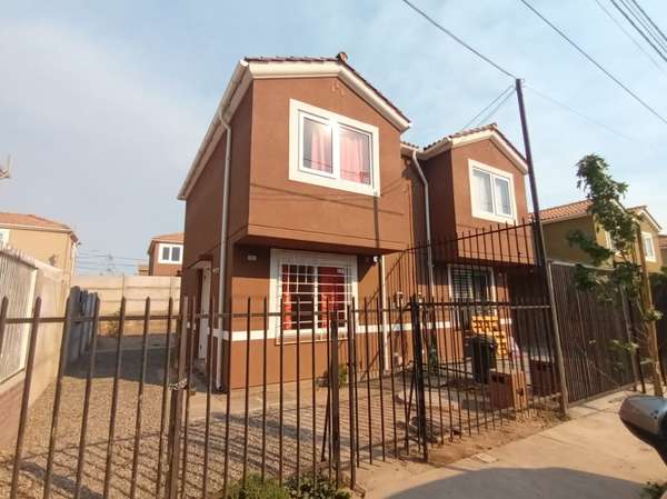 Arriendo propiedad 2D 2B Umbrales de Buin