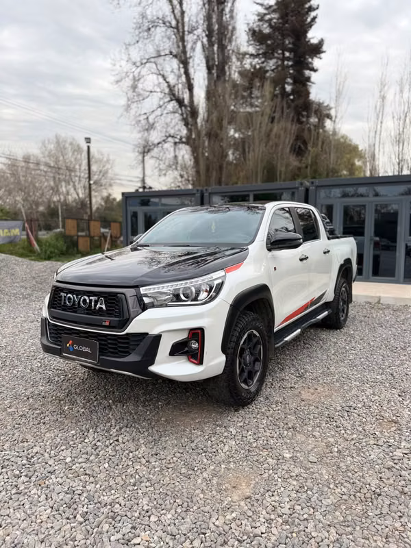 TOYOTA HILUX GR