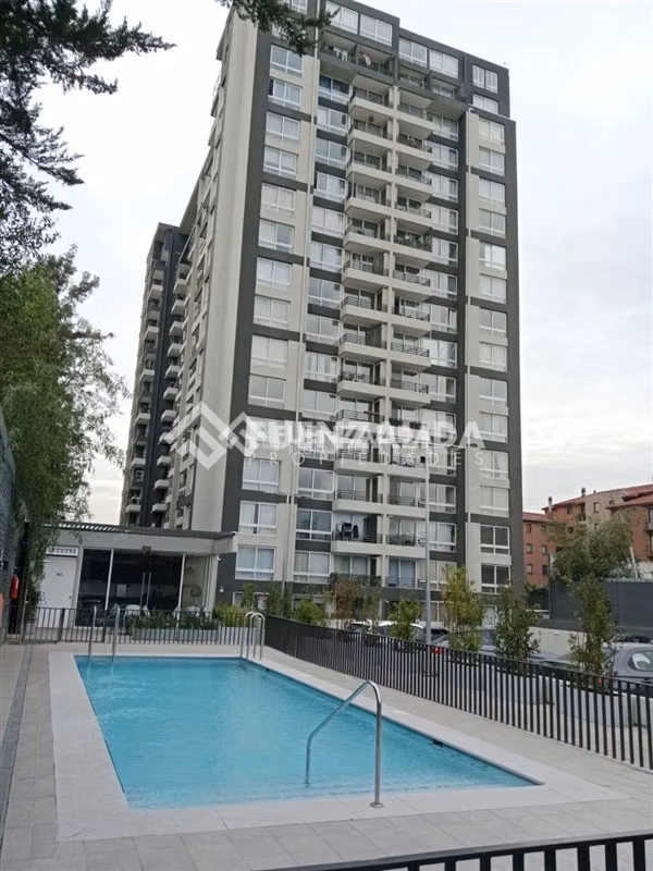 Departamento en arriendo de 2 dorm. en La Cisterna