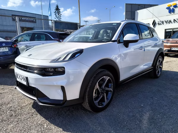 LYNK&CO 06 2027