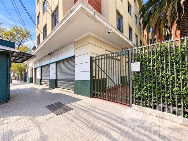 Local Comercial en arriendo a pasos metro Ñuñoa
