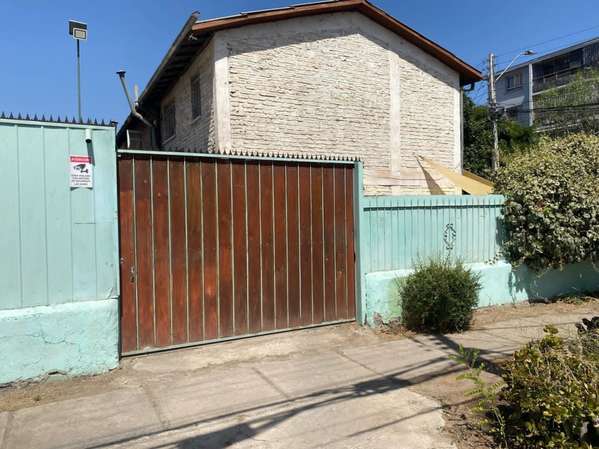 Oportunidad Casa en Venta en Avenida Carlos Valdov