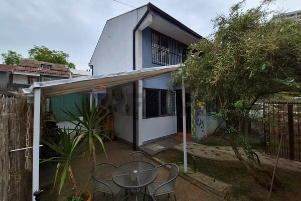 Venta casa en condominio cercana a vicuña mackenna