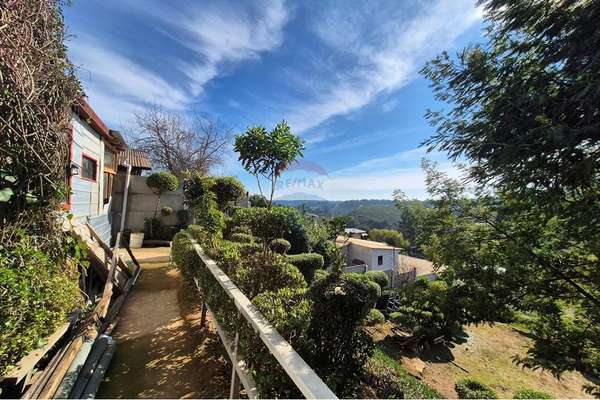 Casa con gran terreno y vista / reñaca alto