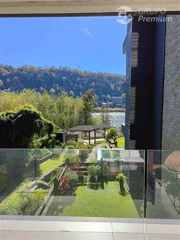 Oportunidad! Valor insuperable primera línea Lago Villarrica