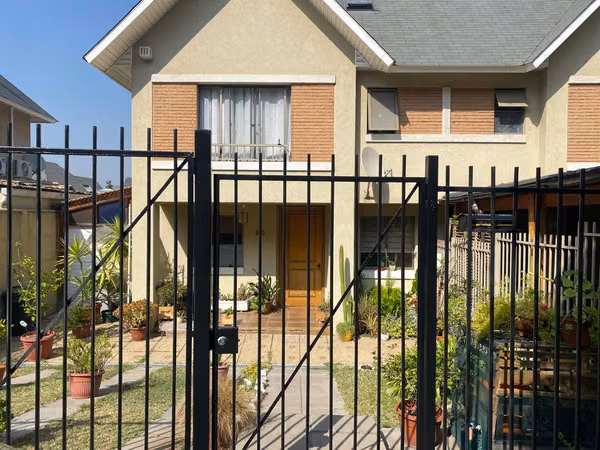 Estupenda Casa en Puente Alto, 198 Mt 2