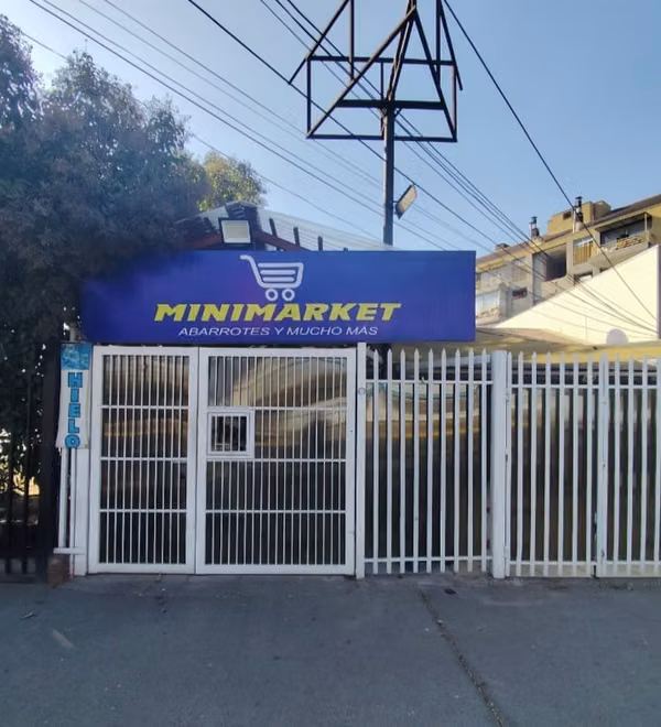 CASA LA FLORIDA CON PATENTE COMERCIAL