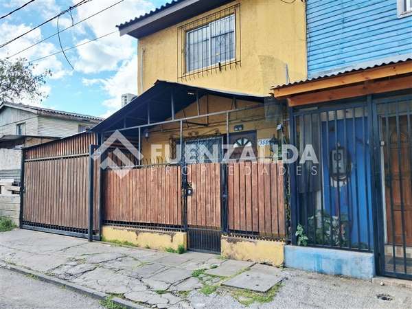 Casa de 3 dormitorios y 2 baños en Pedro Aguirre Cerda