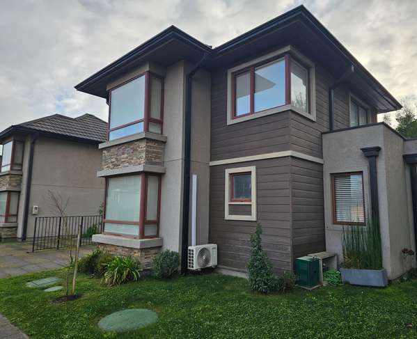 SE ARRIENDA HERMOSA CASA CONDOMINIO BOSQUE LAGUNA