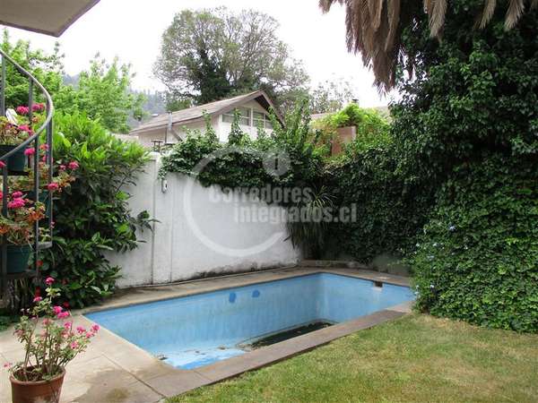 CasaVenta Providencia Alberto Risopatron arrendada