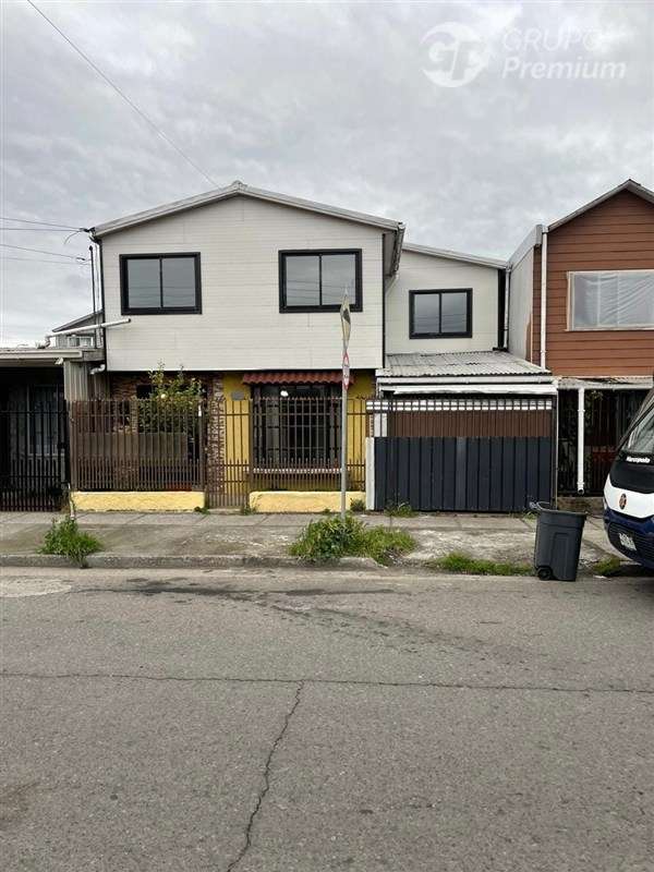 Arriendo casa 4D+2D+est. cerca biotren Los Canelos Coronel