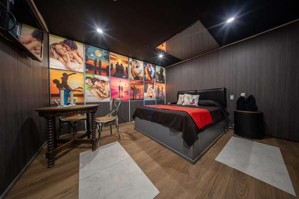 Hotel en peñaflor: oportunidad de inversión única