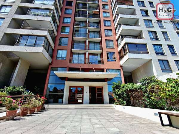 Venta Departamento 2D 2B con Estacionamiento y Bodega en San Miguel, cercano a Metro Lo Vial