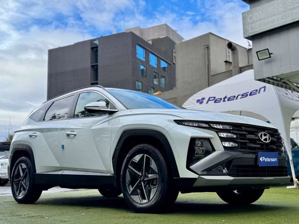 HYUNDAI TUCSON NX4 2.0 AT PLUS - 2025 | 4895