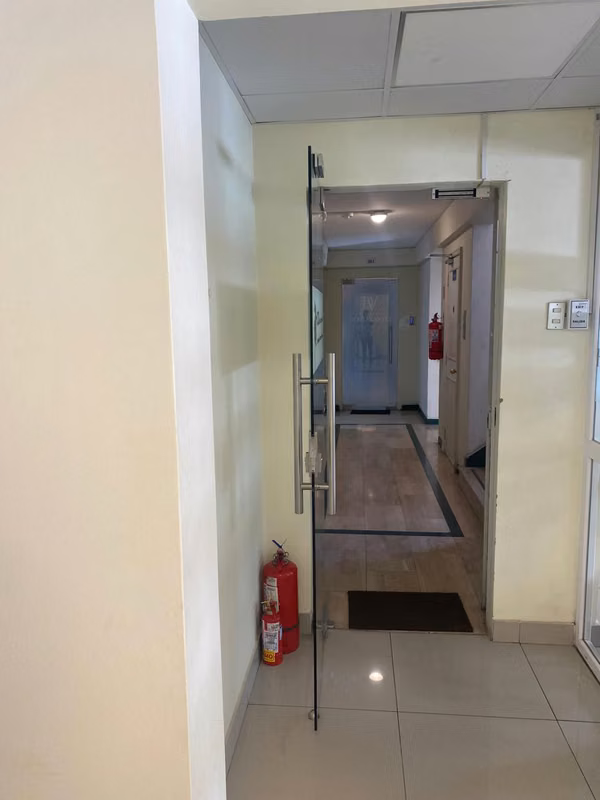 Arriendo Fabulosa Semi Amoblada Oficina en PROVIDENCIA