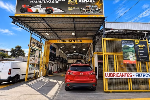 Lubricentro con patente y derecho de llaves