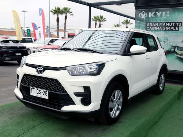 TOYOTA RAIZE 2025