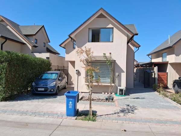 Hermosa casa en Las Tranqueras de Chicureo