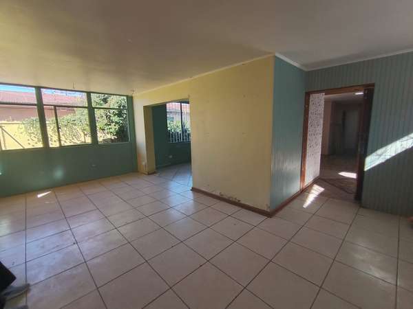 CASA COMERCIAL CON 3 PRIVADOS Y 3 BAÑOS – VILLA ALEMANA