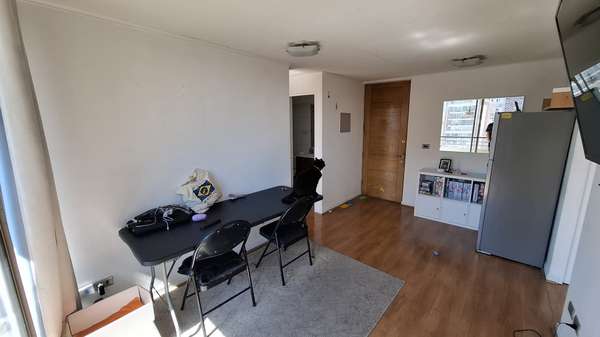 Impecable departamento con balcón en Santiago Centro