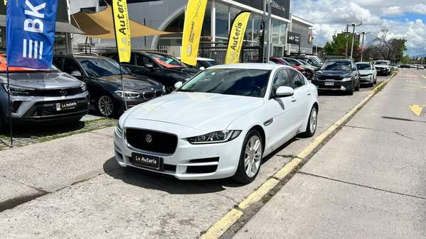 JAGUAR XE 2.0 AUT (2018)