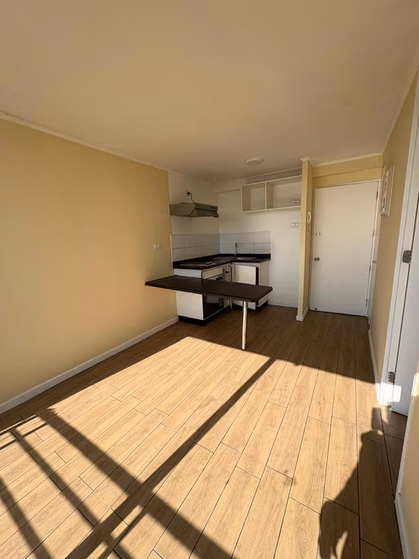 Arriendo depto. de 1D + 1B, Cercano al Metro Ecuador