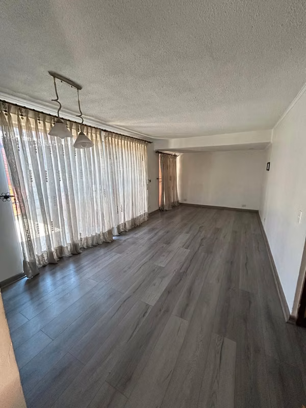 Casa 3D 2B Estacionamiento, cercana Trinidad, La Florida